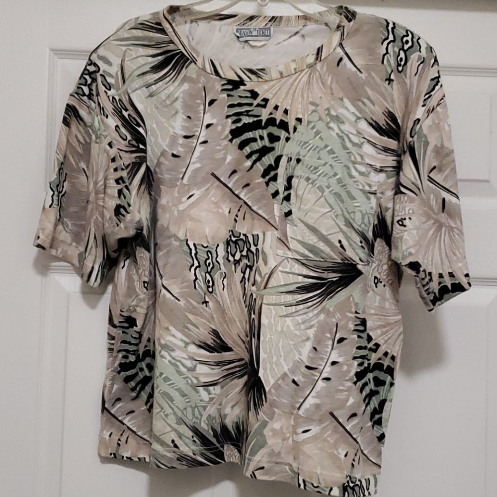 The Season Ticket nature print tee
